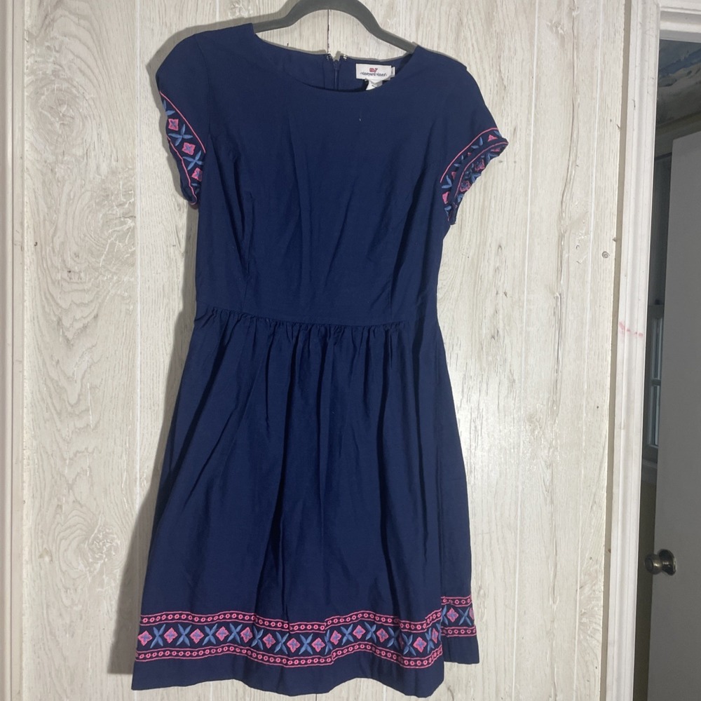 Vineyard Vines Dress Womens Size 4 Deep‎ Bay Navy Embroidered Fit & Flare Mini